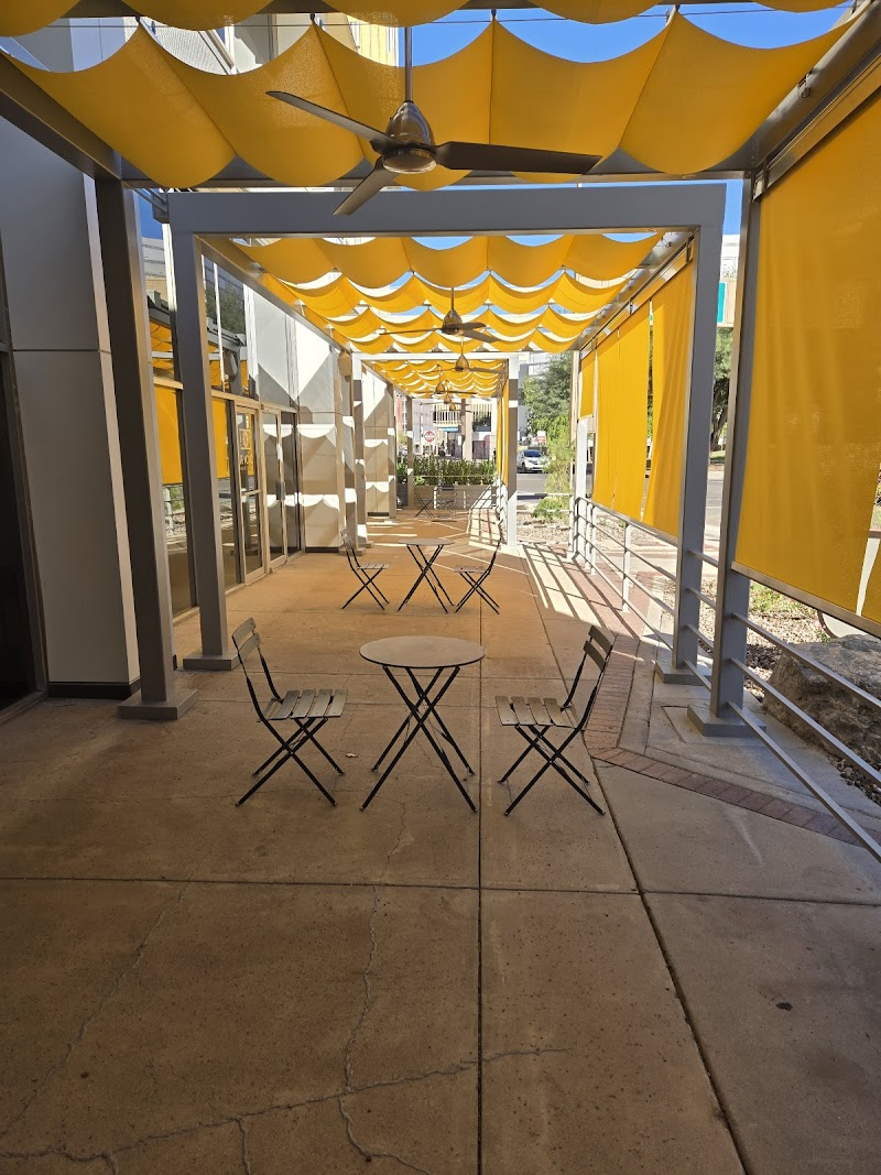 De Novo Market and Tap