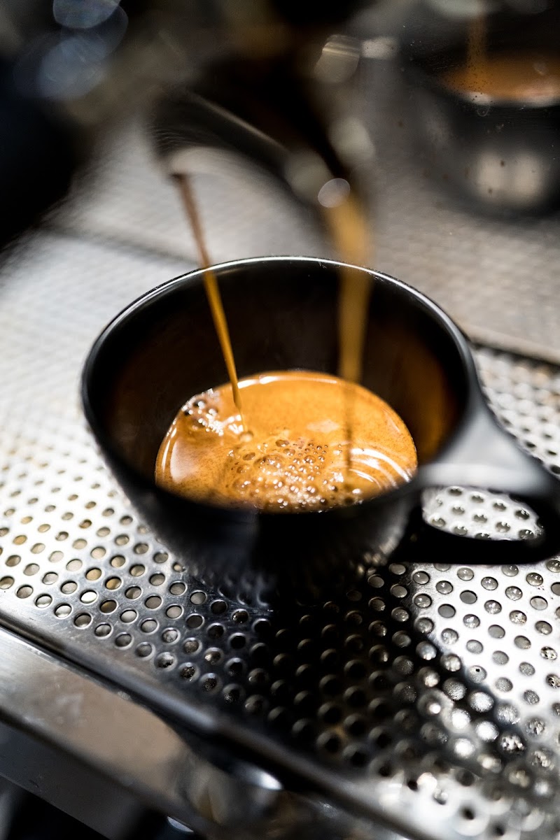 Top Hat Coffee Lounge