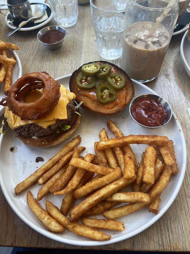 Hole In The Wall - Murray Hill