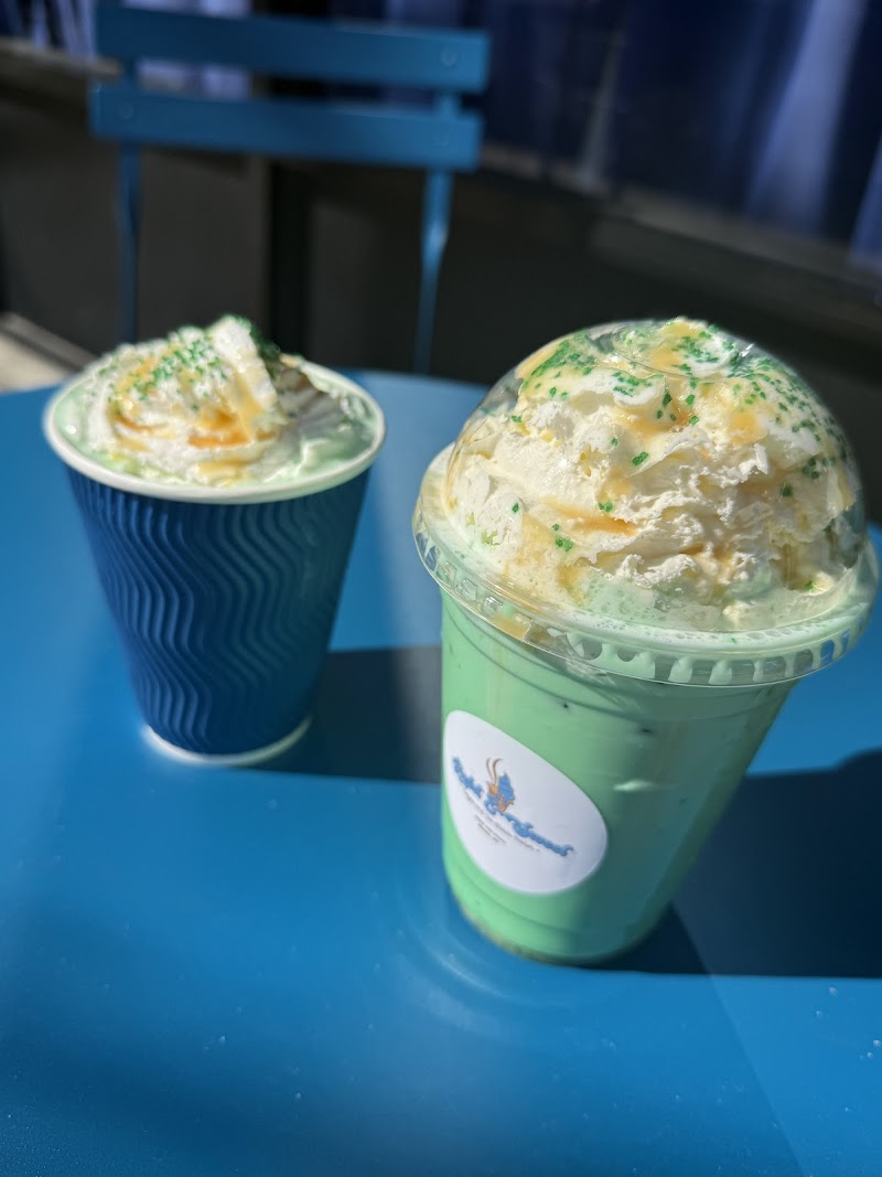 Light & Sweet Coffee and Ice Cream Parlor