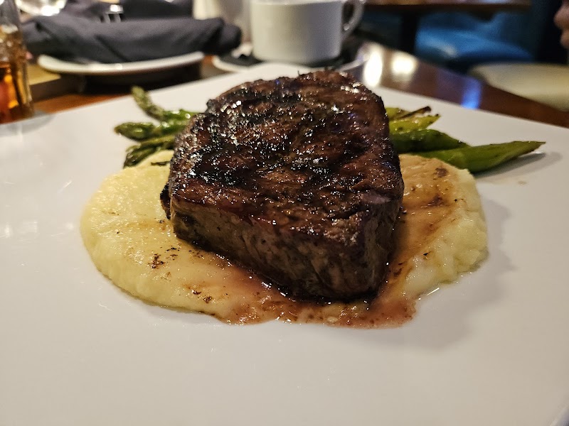 Brel's Restaurant & Bar at Playhouse Square (Formerly Ghost Light)