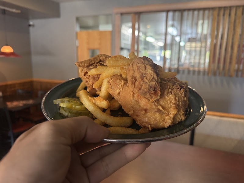 Double Front Cafe & Bar