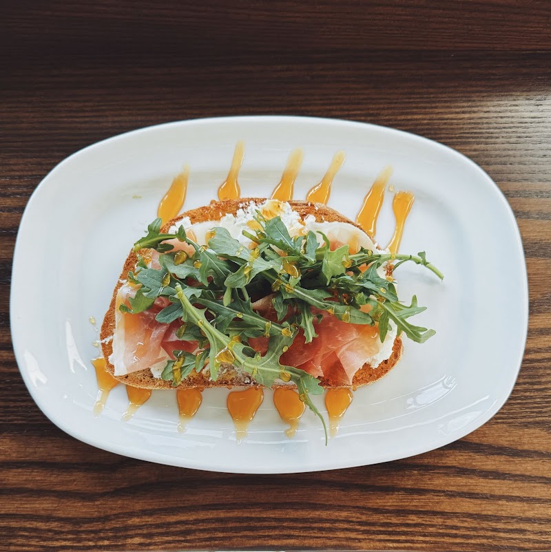 Roast & Toast - Cafe & Cocktail Bar (Simple Roast Downtown)