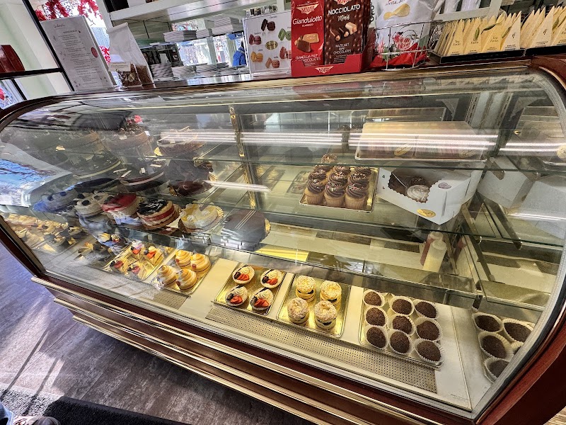 Gerhard's Elegant European Desserts