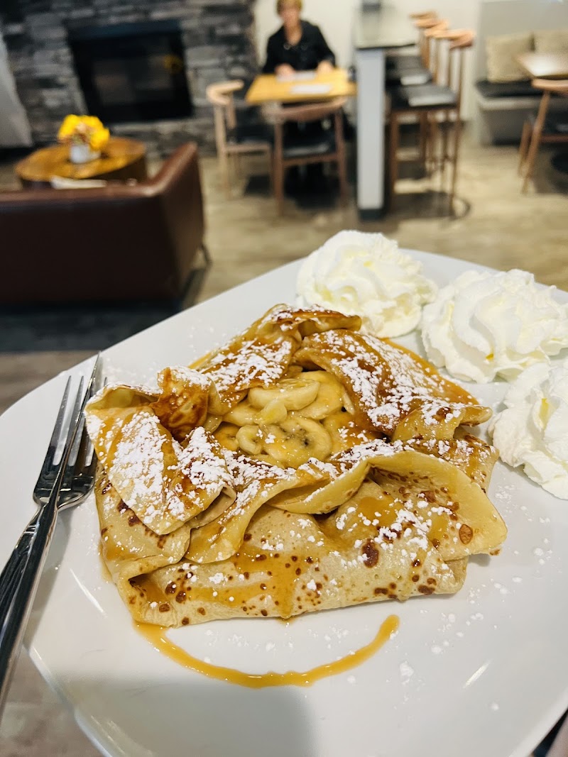 La Crepe Bakery & Café