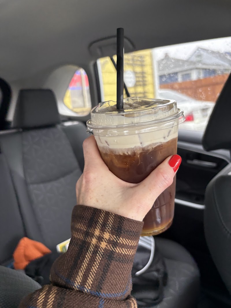 Lincoln Street Coffee Pot