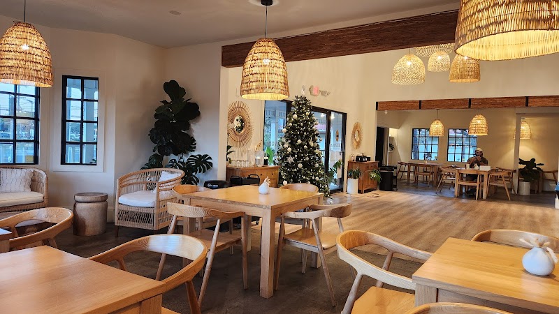 Momona Bakery And Coffee Shop