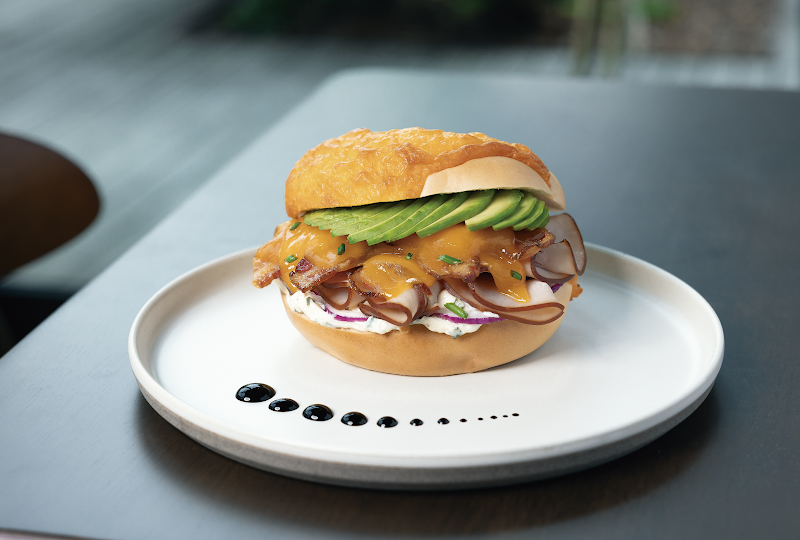 Le Petit Café Troutdale