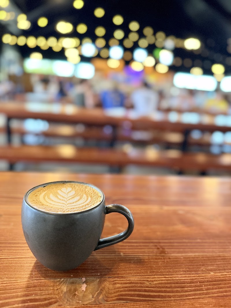 Le Petit Café Troutdale