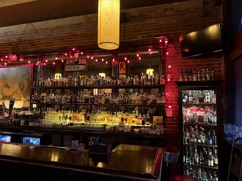 Harry's Country Club