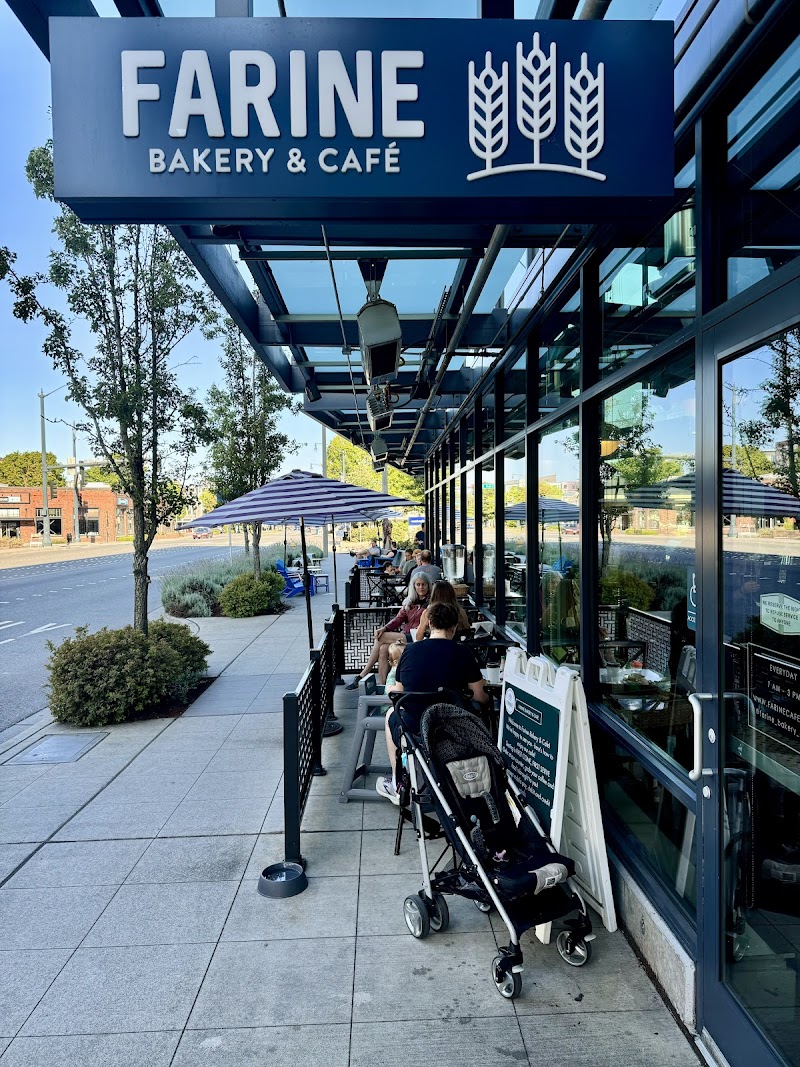Farine Bakery & Café