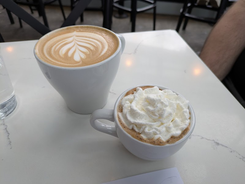 Farine Bakery & Café