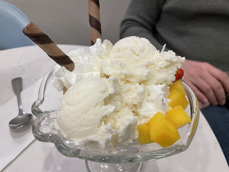 Mango Mango Dessert - Long Island City