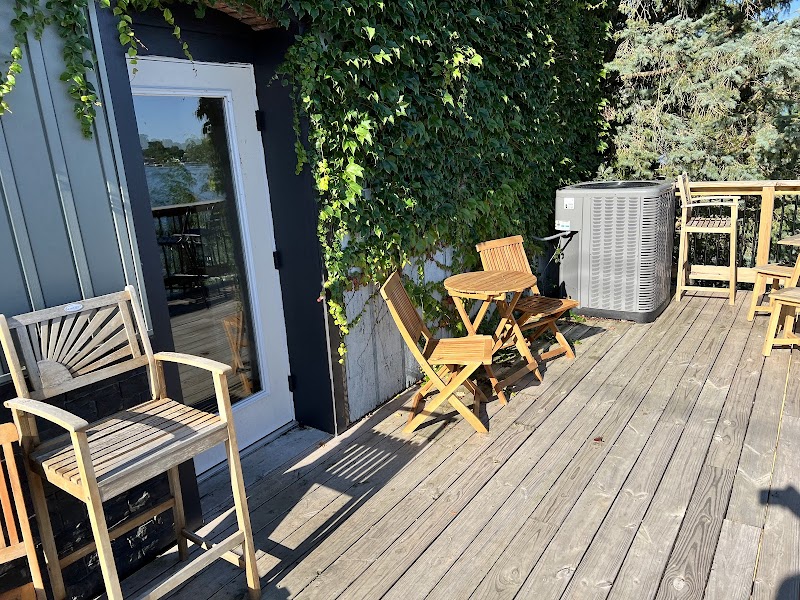 The Green Bean Coffee & Sweet Shop