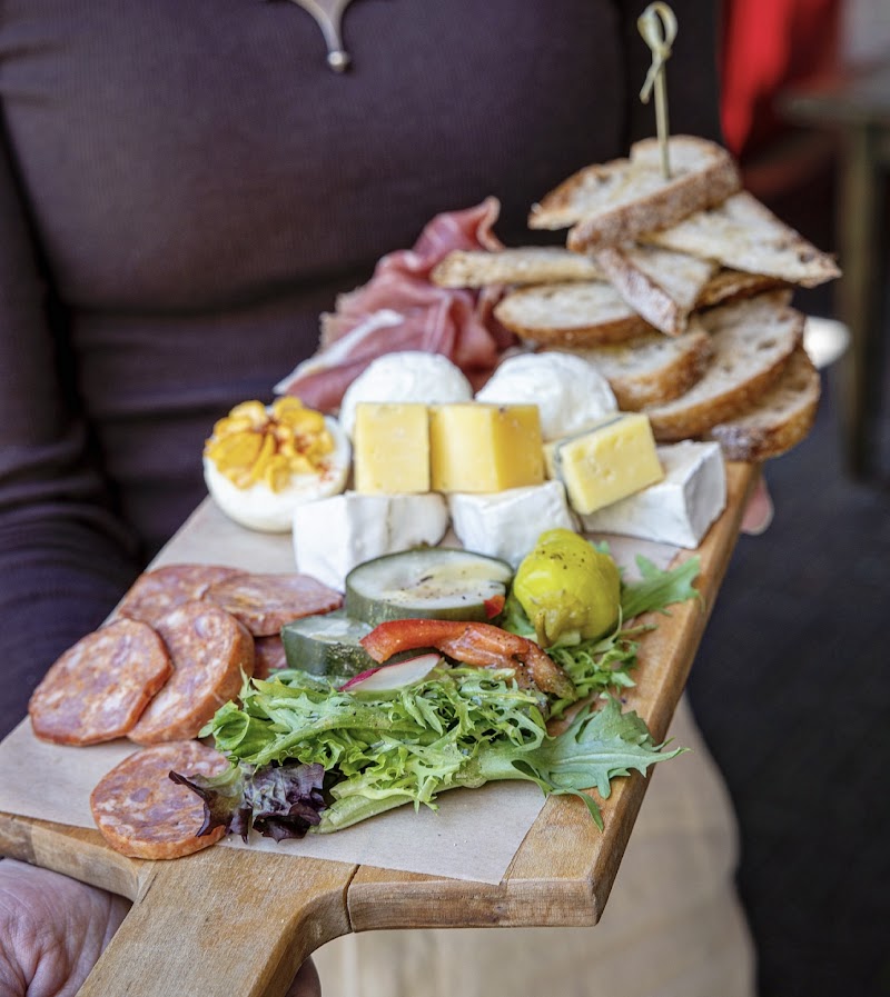 Local 22 Kitchen & Bar