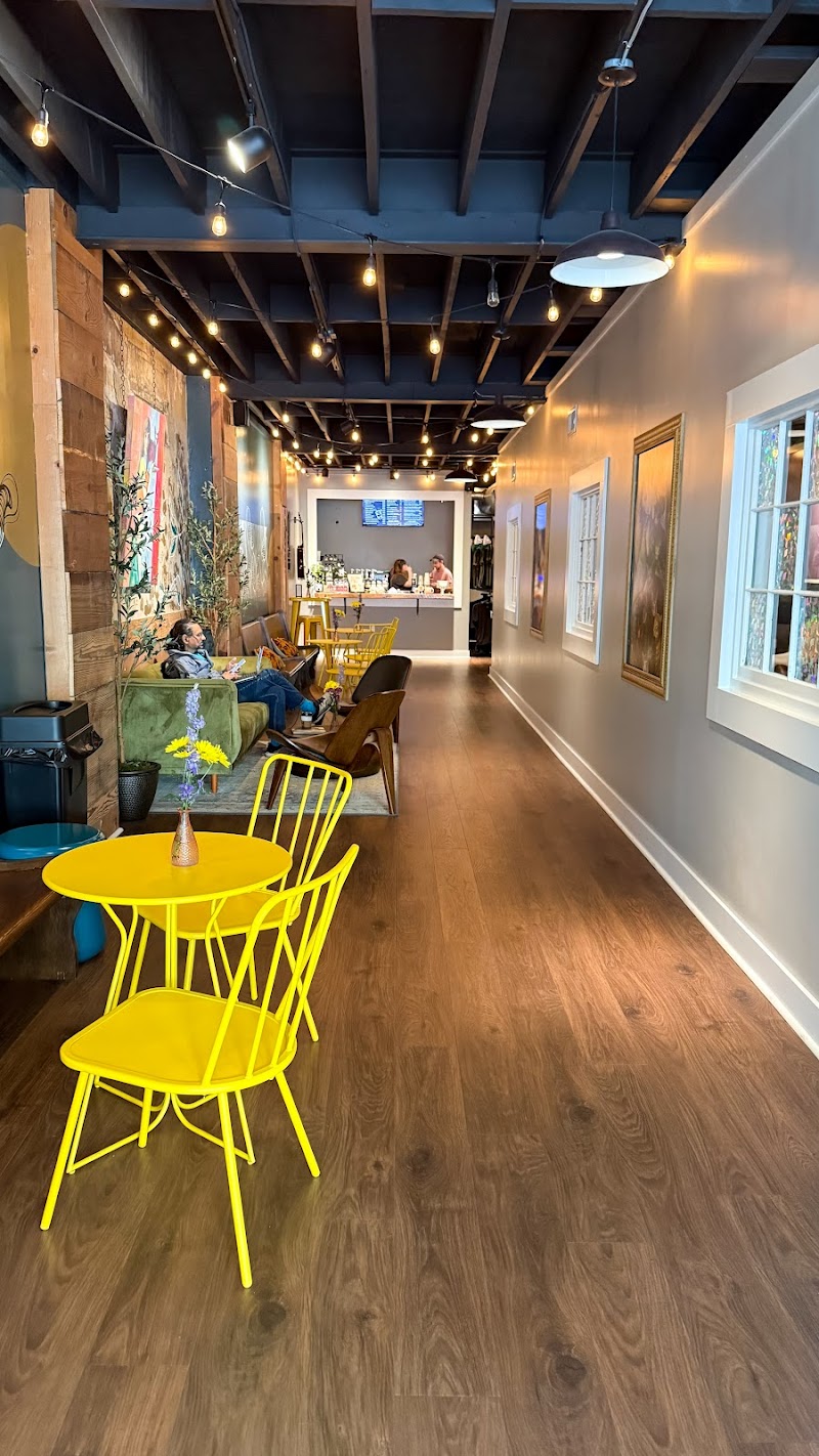 Mac Tabby Cat Cafe - Salisbury