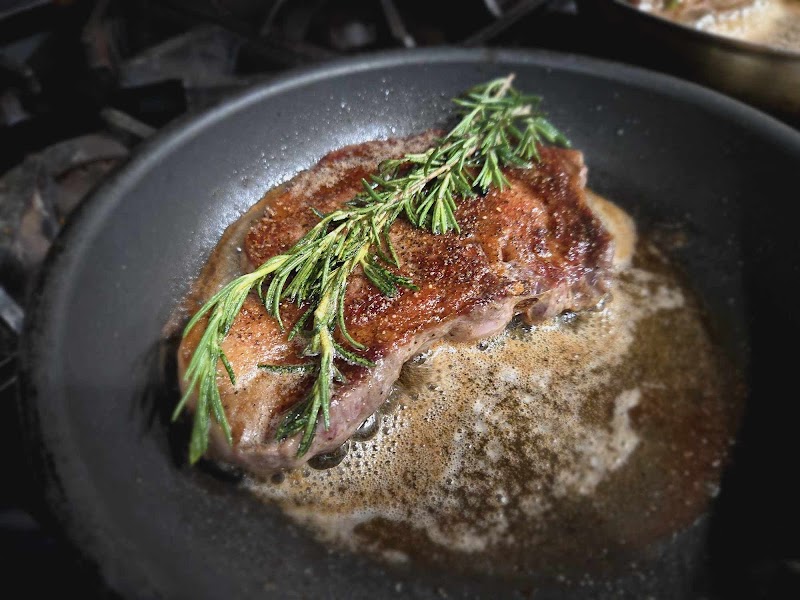 The Wonder Bur Steakhouse & Lounge