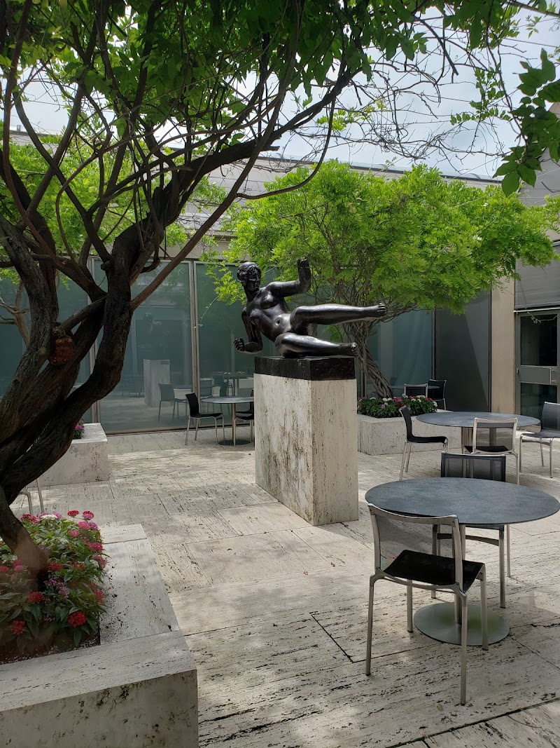 The Kimbell Café