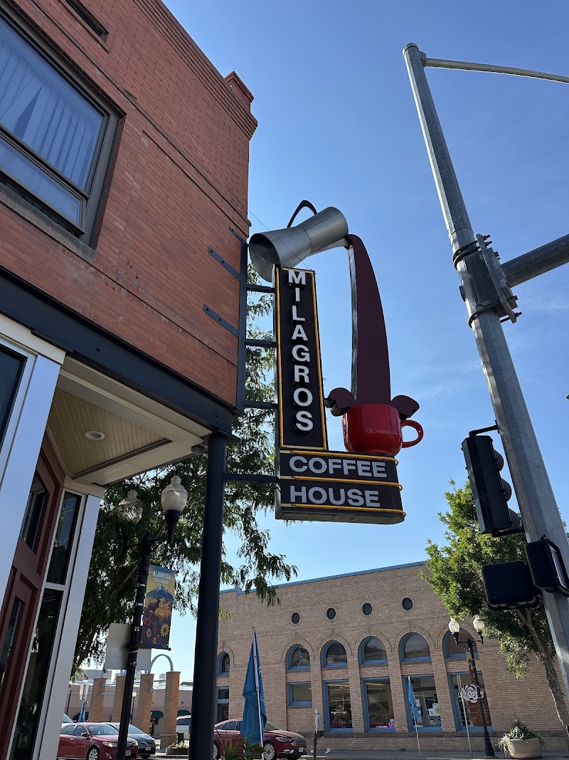 Milagros Coffee House