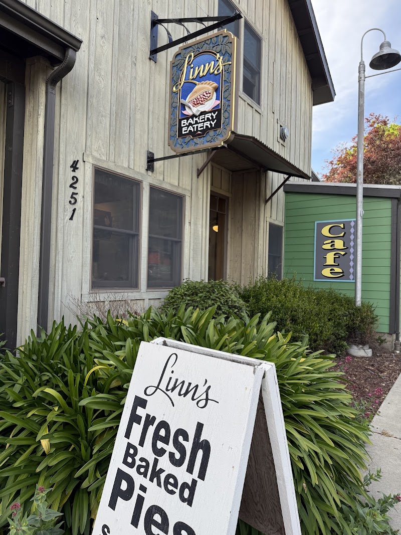 Linn's Easy As Pie Cafe