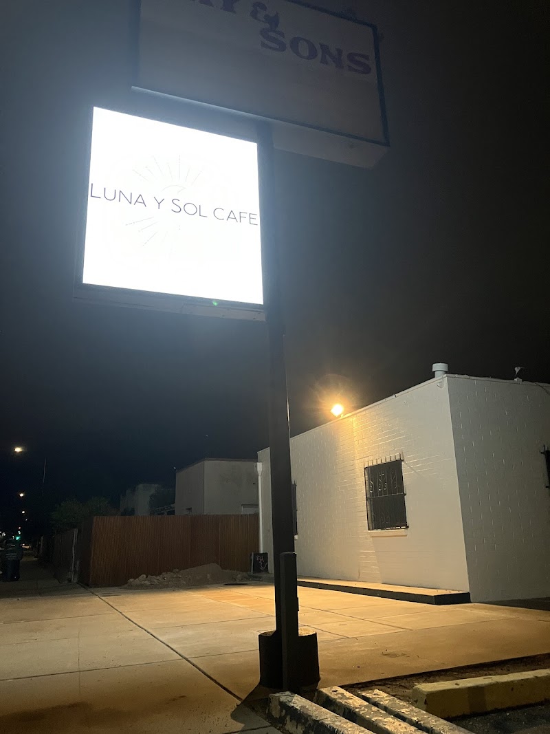 Luna y Sol Cafe