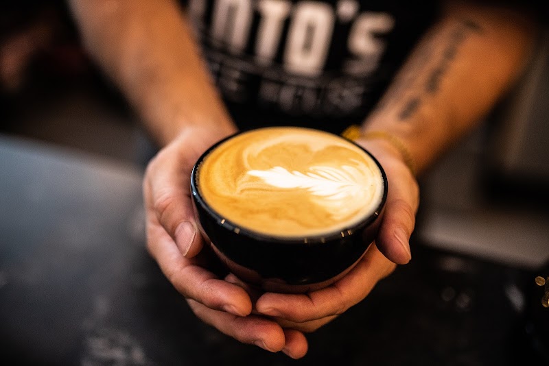 Tinto's Coffee House