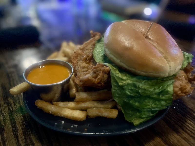 Fixtion Restaurant & Bar