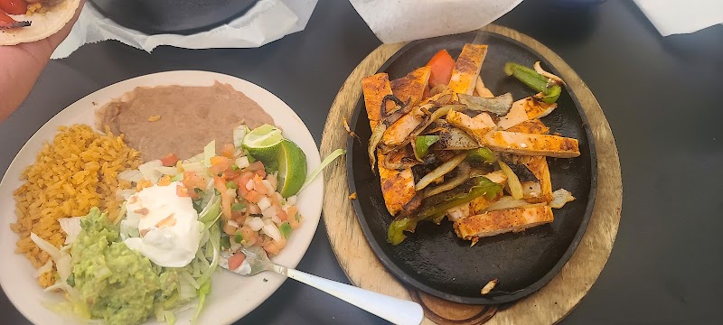 Leilani's Cafe & Taqueria