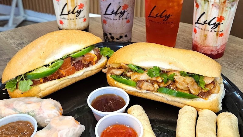 Lily coffee, tea & bread