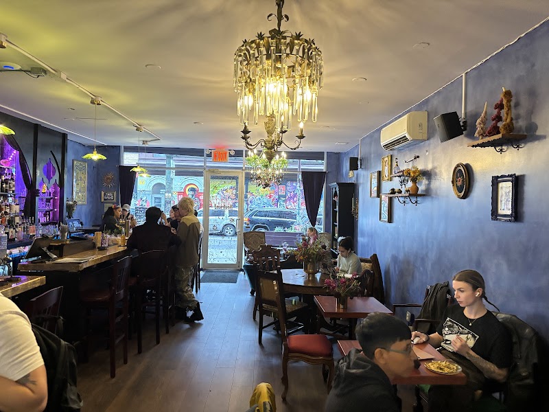 BOYFRIEND co-op café + bar