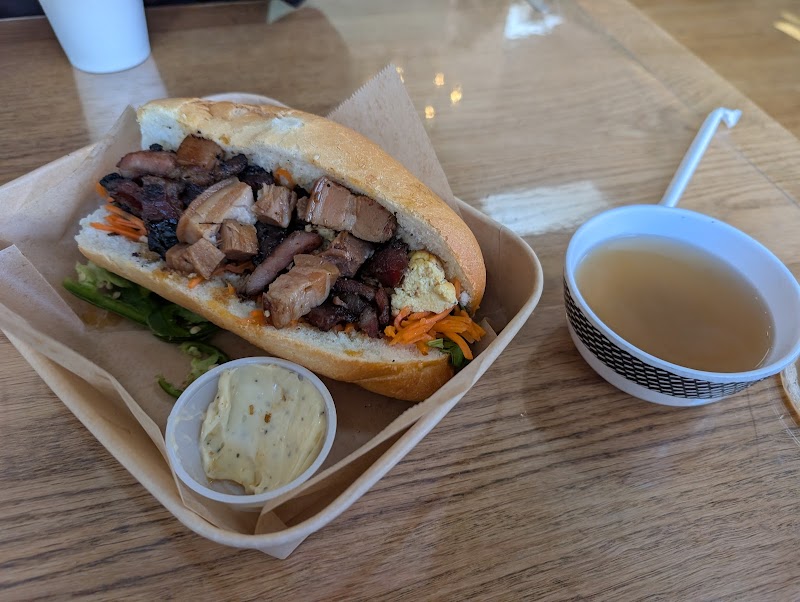 CrackleMi Café & Catering