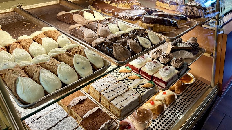 Delillo Pastry Shop