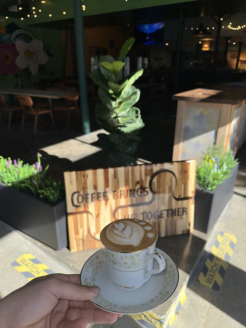 Aquila Bistro & Cafe