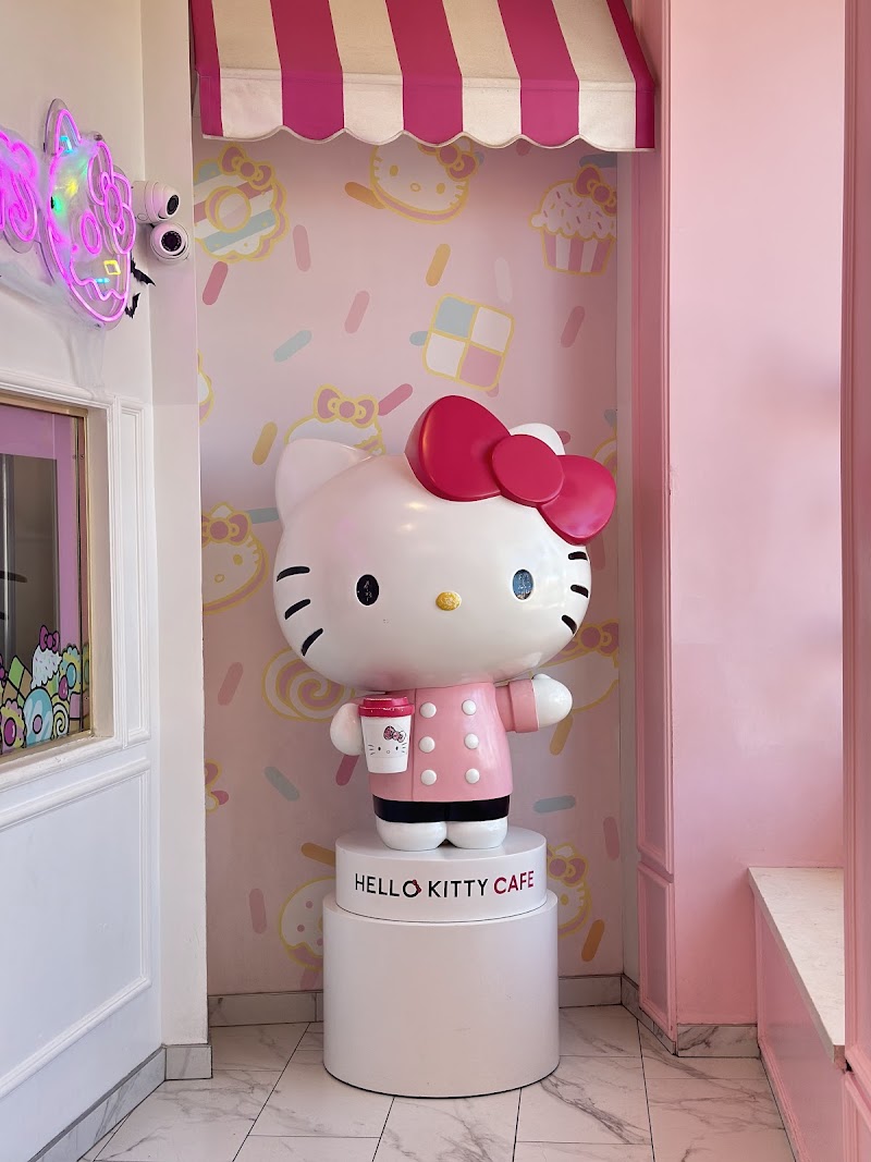 Hello Kitty Café