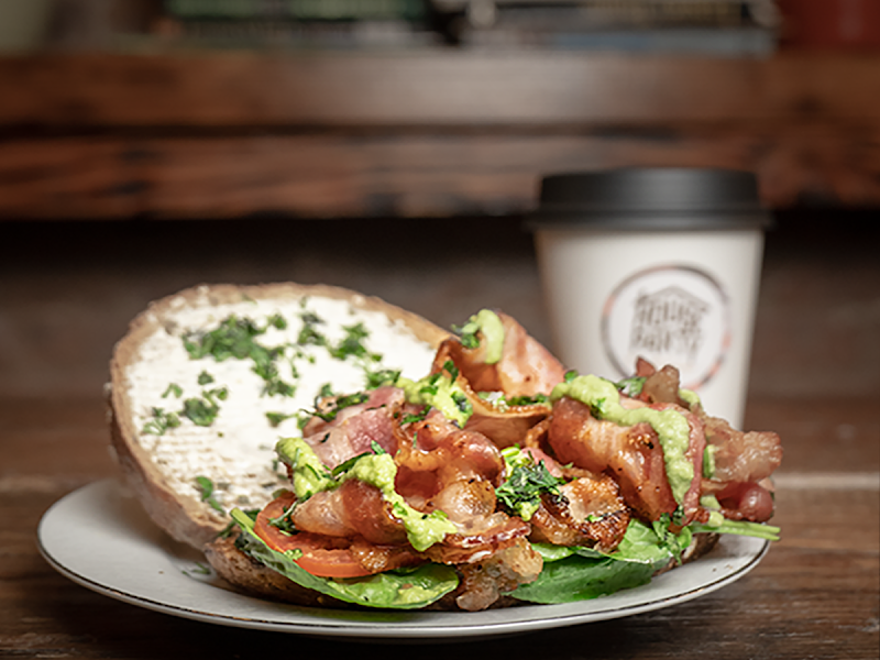 House Party Cafe & Lounge