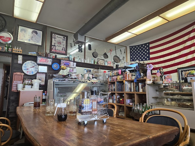 Apple Barrel Deli & Bakery