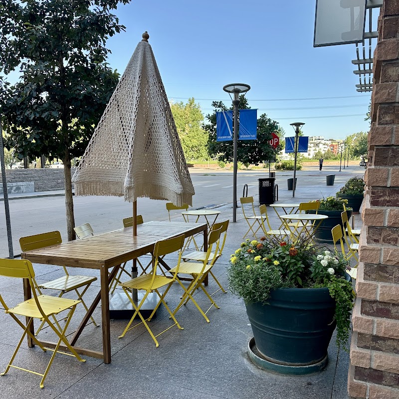 Hello Darling (Commons Park)