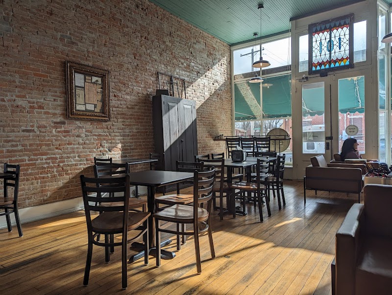 Eli's Coffee Shop - Metamora