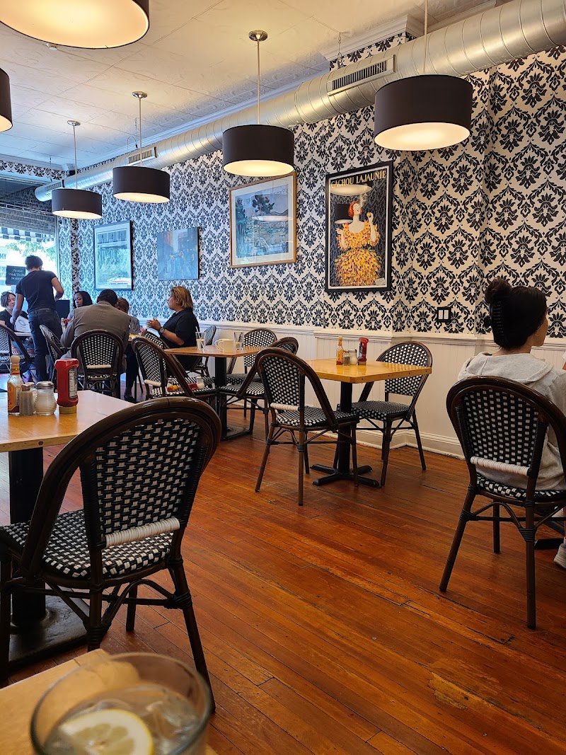 Boutique Chestnut Hill