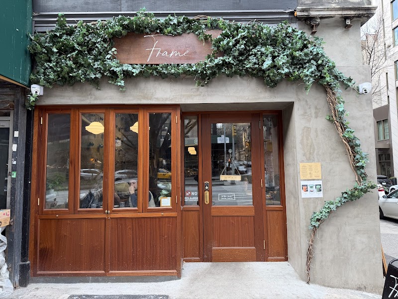 Frame Cafe Broadway