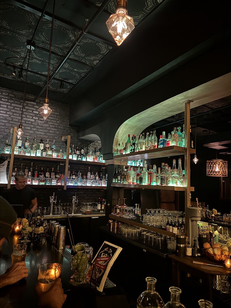 The Midnight PDX & The Six Venue