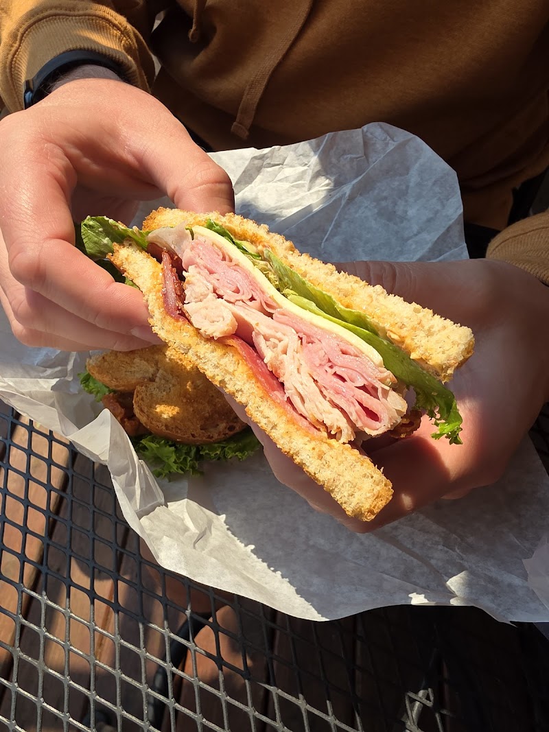 Steamboat Deli & Outlet