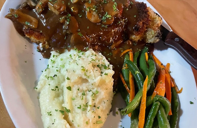 City Hall Cafe & Wine bar