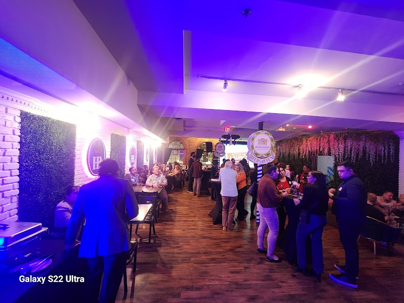 Alexandria Bier Garden