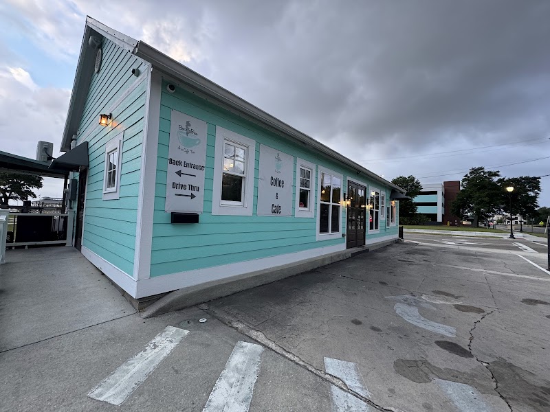 Boozer's Brew & a Cafe Too-Downtown