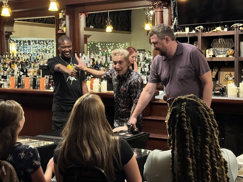 Illusions Bar & Theater