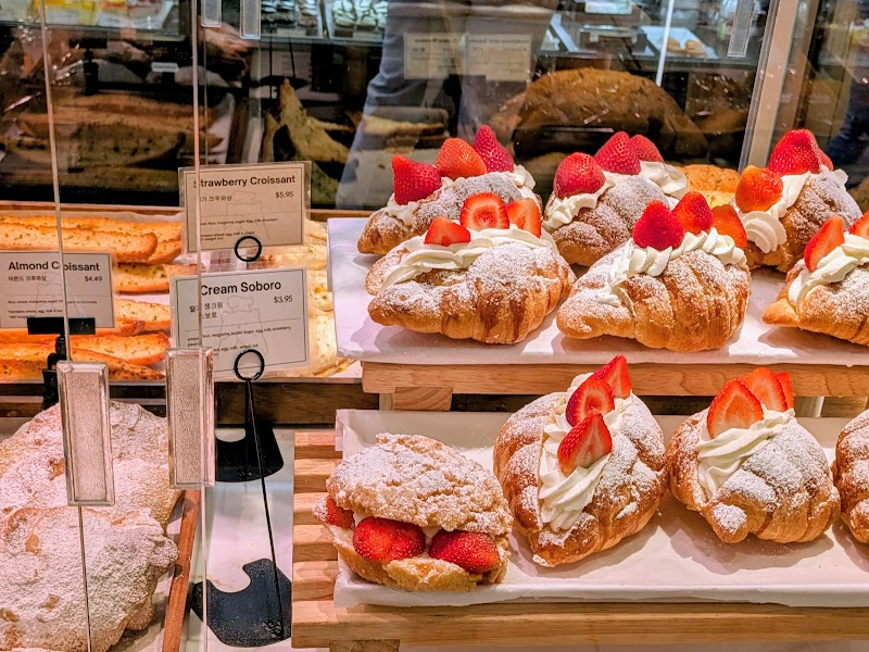 Juno Bakery and Cafe