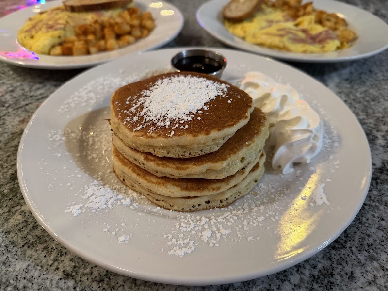 Caffé Mona La Bistro