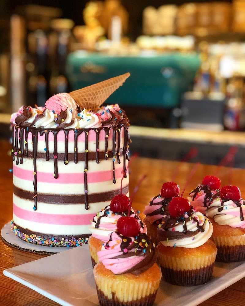 Cunningham's Cafe & Bakery