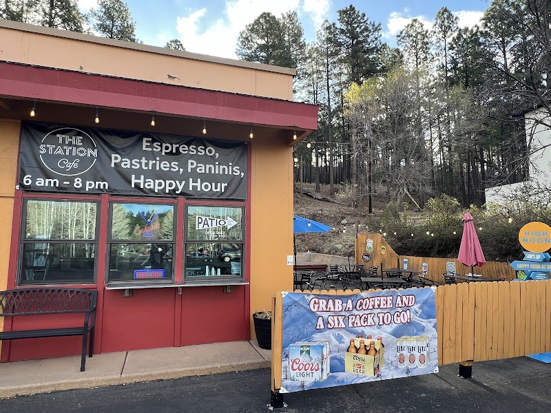 The Station Café and Lounge